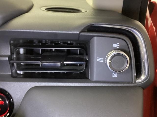 ヴェゼル e:HEVZ リアカメラ シートヒーター ETC 衝突回避支援ブレーキ機能 パノラミックビューモニター スマキ フルオートエアコン Dレコ エアバッグ 両席エアバック Rカメ パワーウィンドウ LEDランプ ABS(30枚目)