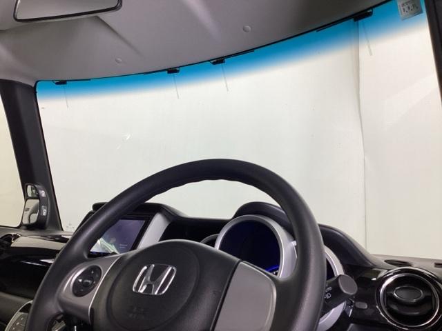 Ｎ－ＢＯＸカスタム ＧＳＳパッケージ　ナビ　Ｒカメラ　ブルートゥース　フルセグ　整備記録簿　スマ－トキ－　Ｂカメ　ＥＴＣ付き　エアコン　ＥＳＣ　Ａ－ＳＴＯＰ　盗難防止システム　パワーウィンドウ　運転席助手席エアバッグ　ＤＶＤ　ＡＢＳ（25枚目）