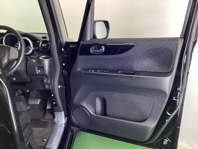 Ｎ－ＢＯＸカスタム ＧＳＳパッケージ　ナビ　Ｒカメラ　ブルートゥース　フルセグ　整備記録簿　スマ－トキ－　Ｂカメ　ＥＴＣ付き　エアコン　ＥＳＣ　Ａ－ＳＴＯＰ　盗難防止システム　パワーウィンドウ　運転席助手席エアバッグ　ＤＶＤ　ＡＢＳ（46枚目）