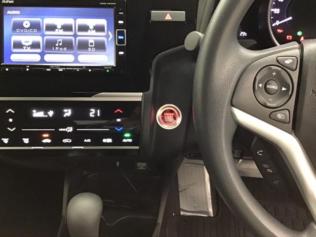 フィット １３Ｇ・Ｌホンダセンシング　ナビ　Ｒカメラ　ブルートゥース　フルセグ　ＥＴＣ車載器　ＤＶＤ再生可　サイドカーテンエアバック　ＵＳＢ　リアカメラ　エアバック　パワーウインドウ　記録簿　キーフリーシステム　ＬＥＤライト　ＶＳＡ（3枚目）