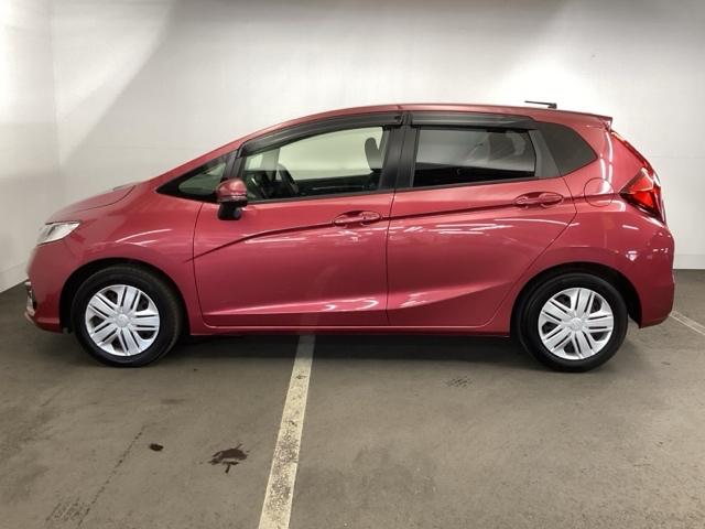 フィット １３Ｇ・Ｌホンダセンシング　ナビ　Ｒカメラ　ブルートゥース　フルセグ　ＥＴＣ車載器　ＤＶＤ再生可　サイドカーテンエアバック　ＵＳＢ　リアカメラ　エアバック　パワーウインドウ　記録簿　キーフリーシステム　ＬＥＤライト　ＶＳＡ（9枚目）