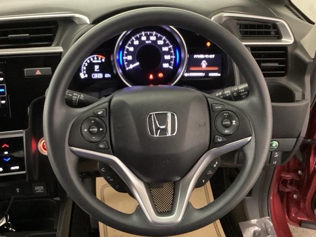 フィット １３Ｇ・Ｌホンダセンシング　ナビ　Ｒカメラ　ブルートゥース　フルセグ　ＥＴＣ車載器　ＤＶＤ再生可　サイドカーテンエアバック　ＵＳＢ　リアカメラ　エアバック　パワーウインドウ　記録簿　キーフリーシステム　ＬＥＤライト　ＶＳＡ（18枚目）