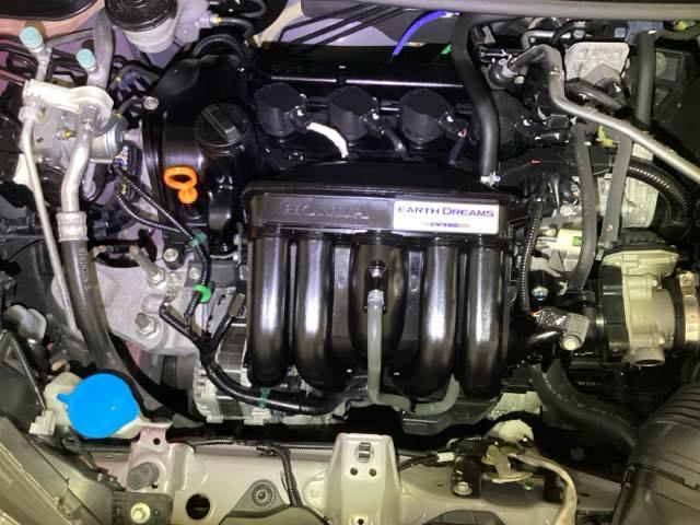 フィット １３Ｇ・Ｌホンダセンシング　ナビ　Ｒカメラ　ブルートゥース　フルセグ　ＥＴＣ車載器　ＤＶＤ再生可　サイドカーテンエアバック　ＵＳＢ　リアカメラ　エアバック　パワーウインドウ　記録簿　キーフリーシステム　ＬＥＤライト　ＶＳＡ（26枚目）