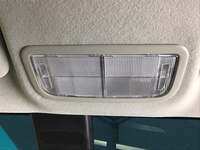 フィット １３Ｇ・Ｌホンダセンシング　ナビ　Ｒカメラ　ブルートゥース　フルセグ　ＥＴＣ車載器　ＤＶＤ再生可　サイドカーテンエアバック　ＵＳＢ　リアカメラ　エアバック　パワーウインドウ　記録簿　キーフリーシステム　ＬＥＤライト　ＶＳＡ（43枚目）