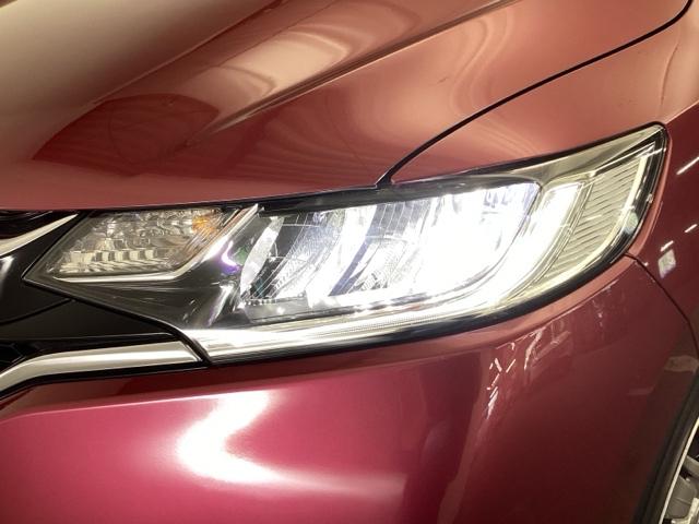 フィット １３Ｇ・Ｌホンダセンシング　ナビ　Ｒカメラ　ブルートゥース　フルセグ　ＥＴＣ車載器　ＤＶＤ再生可　サイドカーテンエアバック　ＵＳＢ　リアカメラ　エアバック　パワーウインドウ　記録簿　キーフリーシステム　ＬＥＤライト　ＶＳＡ（54枚目）