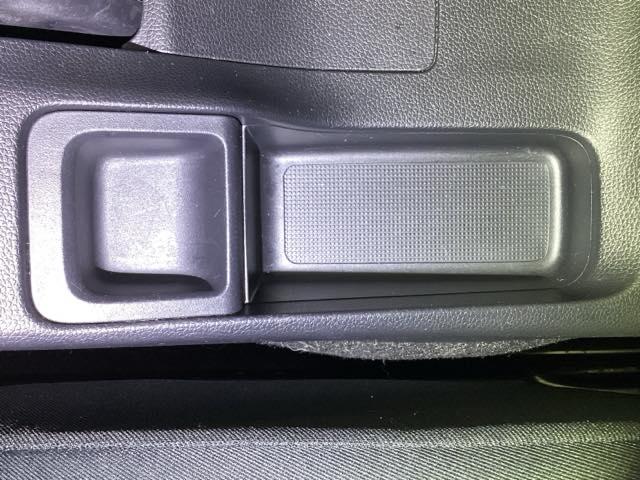 フィット １３Ｇ・Ｌホンダセンシング　ナビ　Ｒカメラ　ブルートゥース　フルセグ　ＥＴＣ車載器　ＤＶＤ再生可　サイドカーテンエアバック　ＵＳＢ　リアカメラ　エアバック　パワーウインドウ　記録簿　キーフリーシステム　ＬＥＤライト　ＶＳＡ（61枚目）