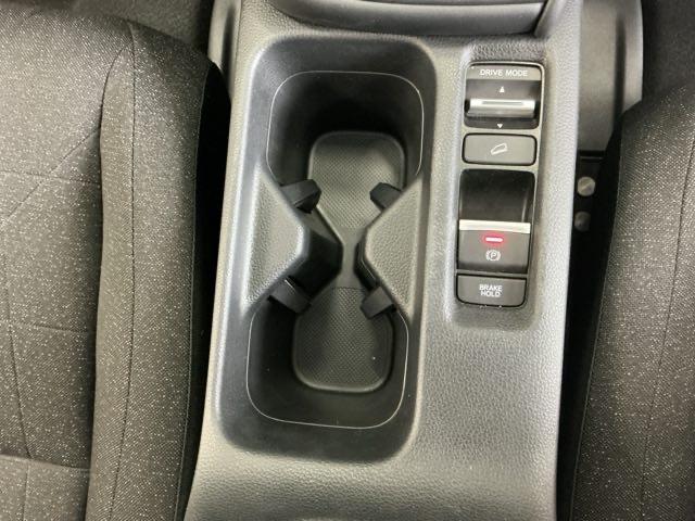 ヴェゼル e:HEVX ナビ Rカメラ ブルートゥース フルセグ 前後障害物センサー AAC イモビライザー スマ-トキ- 誤発進抑制 PW リアカメラ クルコン ESC ETC装備 キーフリー LEDヘッドランプ ABS(17枚目)