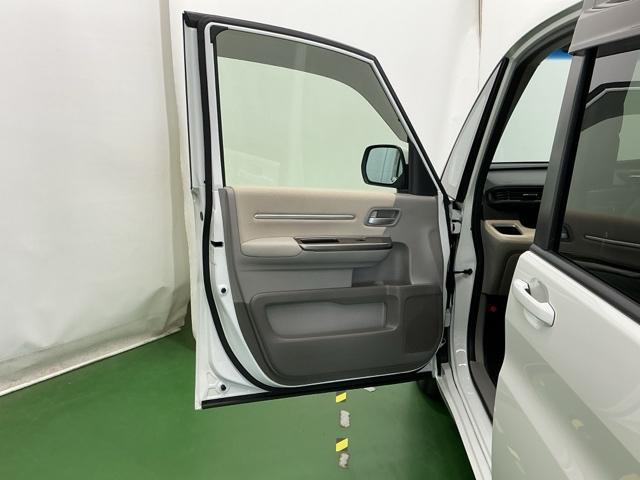 ステップワゴン G・EXホンダセンシング ナビ Rカメラ ブルートゥース フルセグTV ETC車載器 オートクルーズコントロール スマートキー リアカメラ LEDライト エアバッグ ターボ 横滑り防止装置 盗難防止装置 アイドリングストップ(65枚目)