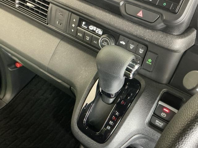 N-BOXカスタム ベースグレード ドラレコ ナビ Rカメラ ブルートゥース USB接続 CMBS Dレコ ベンチシート オートエアコン スマートキ LED 盗難防止装置 クルコン ETC バックカメラ フルセグTV パワーステアリング(19枚目)