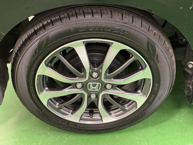 N-BOXカスタム ベースグレード ドラレコ ナビ Rカメラ ブルートゥース USB接続 CMBS Dレコ ベンチシート オートエアコン スマートキ LED 盗難防止装置 クルコン ETC バックカメラ フルセグTV パワーステアリング(33枚目)