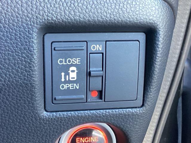 Ｎ－ＢＯＸカスタム Ｌ　プラズマクラスター技術搭載フルオート・エアコンディショナー　Ｐソナー　サイドエアバッグ　ナビＴＶ　Ａストップ　シートヒータ　ベンチシート　点検記録簿　キーフリーシステム　ＬＥＤライト　リアカメ　ＡＣ（31枚目）