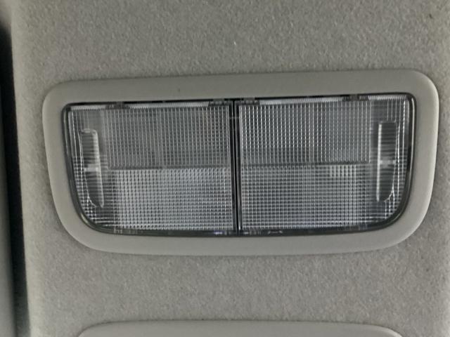 フリード+ハイブリッド ハイブリッド・クロスター 両側電動スライドドア シートヒーター シ-トヒ-タ- Rカメラ VSA クルコン LEDライト サイドカーテンエアバック フルセグTV フルオートエアコン スマ-トキ- 衝突軽減 USB接続 ETC(14枚目)