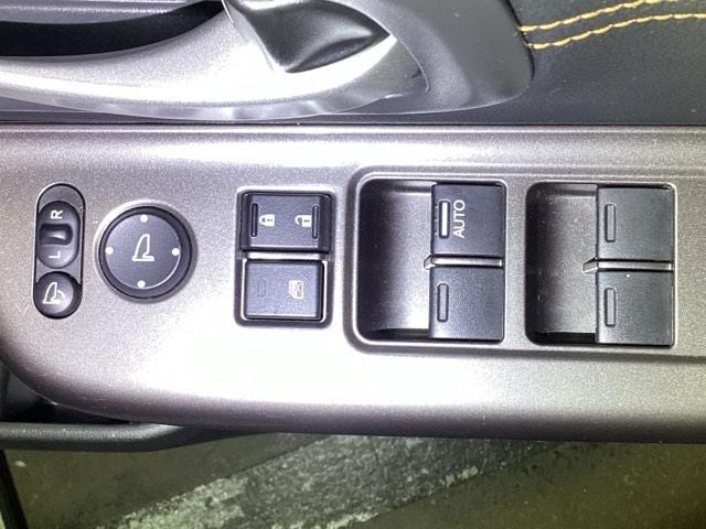 フリード+ハイブリッド ハイブリッド・クロスター 両側電動スライドドア シートヒーター シ-トヒ-タ- Rカメラ VSA クルコン LEDライト サイドカーテンエアバック フルセグTV フルオートエアコン スマ-トキ- 衝突軽減 USB接続 ETC(26枚目)