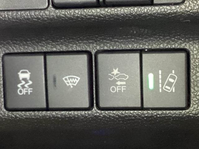 フリード+ハイブリッド ハイブリッド・クロスター 両側電動スライドドア シートヒーター シ-トヒ-タ- Rカメラ VSA クルコン LEDライト サイドカーテンエアバック フルセグTV フルオートエアコン スマ-トキ- 衝突軽減 USB接続 ETC(30枚目)