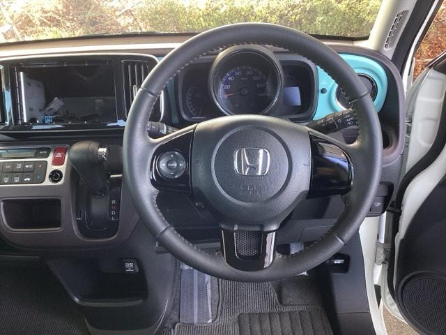 N-ONE プレミアム スマートキー HIDヘッドライト 運転席エアバック 横滑防止 イモビライザー 助手席エアバック パワーステ フルオートエアコン スマ-トキ- キーレス サイドエアバック ABS アイドリング ベンチ席(16枚目)