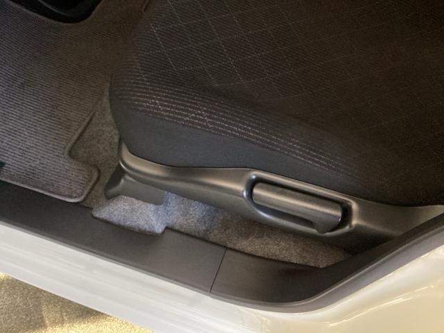 N-ONE プレミアム スマートキー HIDヘッドライト 運転席エアバック 横滑防止 イモビライザー 助手席エアバック パワーステ フルオートエアコン スマ-トキ- キーレス サイドエアバック ABS アイドリング ベンチ席(38枚目)