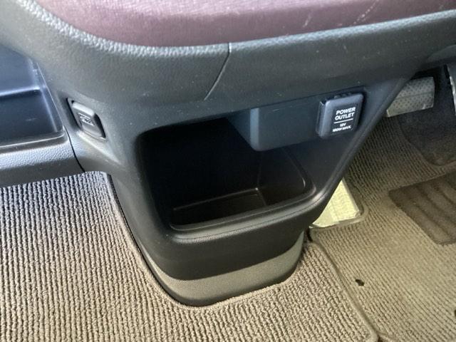 N-ONE プレミアム スマートキー HIDヘッドライト 運転席エアバック 横滑防止 イモビライザー 助手席エアバック パワーステ フルオートエアコン スマ-トキ- キーレス サイドエアバック ABS アイドリング ベンチ席(41枚目)