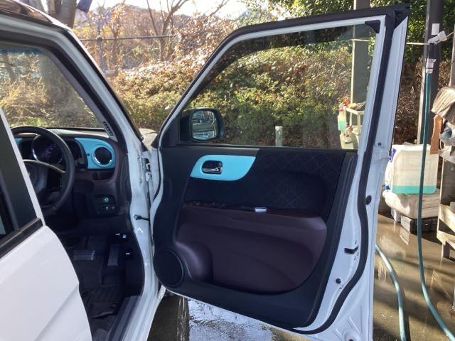 N-ONE プレミアム スマートキー HIDヘッドライト 運転席エアバック 横滑防止 イモビライザー 助手席エアバック パワーステ フルオートエアコン スマ-トキ- キーレス サイドエアバック ABS アイドリング ベンチ席(46枚目)