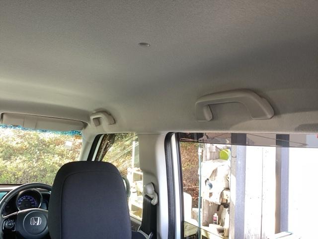 N-ONE プレミアム スマートキー HIDヘッドライト 運転席エアバック 横滑防止 イモビライザー 助手席エアバック パワーステ フルオートエアコン スマ-トキ- キーレス サイドエアバック ABS アイドリング ベンチ席(51枚目)