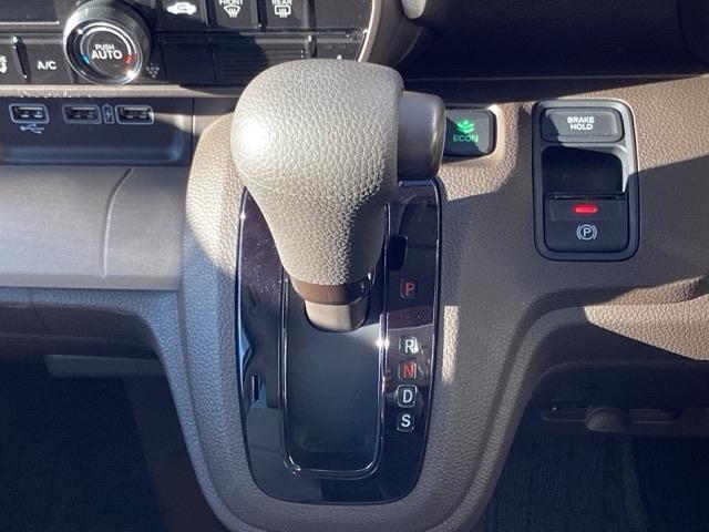 �V���v���łƂĂ��g���₷���C���p�l�V�t�g�ɁA�p�[�L���O�u���[�L�͓d�q����p�[�L���O�u���[�L�ł��B