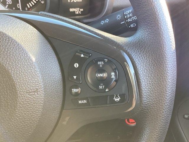 �z���_�Z���V���O�̑��암�́A�X�e�A�����O�̉E���ɔz�u����Ă��܂�