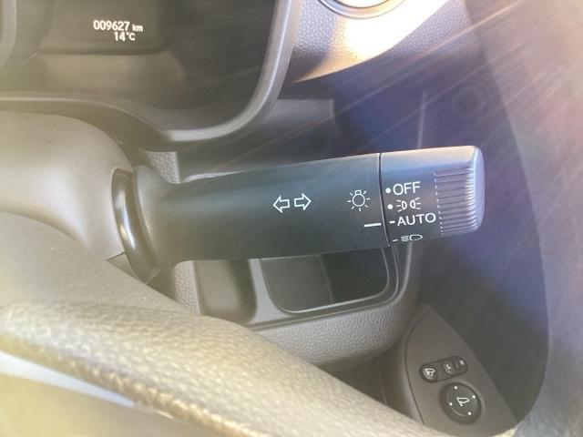 �y�I�[�g���C�g�i�`�t�s�n�j�z�O�̖��邳���V�X�e�������m���āA�����Ńw�b�h���C�g���_�����܂��I�w�b�h���C�g�����Y���h���֗��@�\�ł�