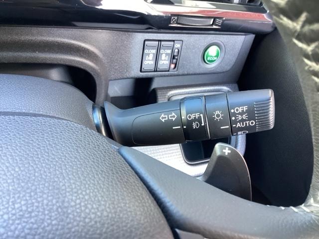 �y�I�[�g���C�g�i�`�t�s�n�j�z�O�̖��邳���V�X�e�������m���āA�����Ńw�b�h���C�g���_�����܂��I�w�b�h���C�g�����Y���h���֗��@�\�ł�