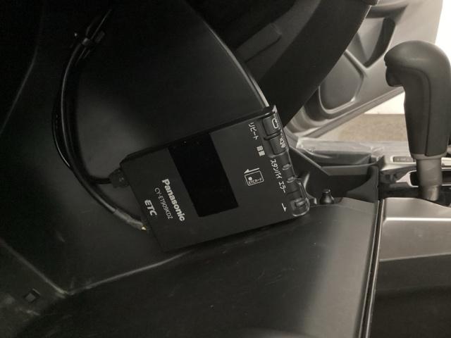 フィット １３Ｇ・Ｌパッケージ　メモリーナビ　リアカメラ　ＥＴＣ　軽減ブレーキ　Ｂカメ　Ｓキー　フルセグ　フルオートエアコン　ナビＴＶ　リモコンキー　サイドＳＲＳ　横滑り防止機能　エアバック　アイスト　パワーウィンド　Ｗエアバッグ（28枚目）