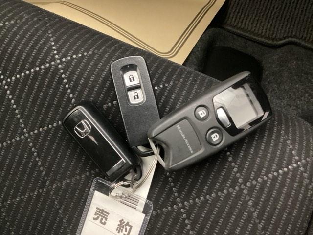 Ｎ－ＯＮＥ プレミアムツアラー　メモリーナビ　リアカメラ　ＥＴＣ　Ｒカメ　ベンチＳ　アイドリング　Ｗエアバック　スマ－トキ－　ＡＡＣ　キーレス　ワンセグ　ターボ　ナビＴＶ　エアバック　パワステ　ＡＢＳ　パワーウィンドウ　ＤＶＤ再生可（20枚目）