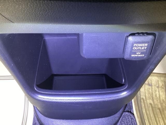 Ｎ－ＯＮＥ プレミアムツアラー　メモリーナビ　リアカメラ　ＥＴＣ　Ｒカメ　ベンチＳ　アイドリング　Ｗエアバック　スマ－トキ－　ＡＡＣ　キーレス　ワンセグ　ターボ　ナビＴＶ　エアバック　パワステ　ＡＢＳ　パワーウィンドウ　ＤＶＤ再生可（24枚目）