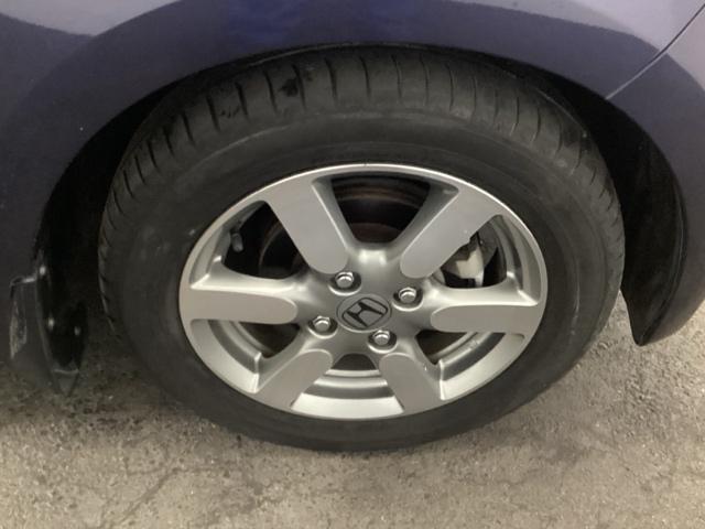 Ｎ－ＯＮＥ プレミアムツアラー　メモリーナビ　リアカメラ　ＥＴＣ　Ｒカメ　ベンチＳ　アイドリング　Ｗエアバック　スマ－トキ－　ＡＡＣ　キーレス　ワンセグ　ターボ　ナビＴＶ　エアバック　パワステ　ＡＢＳ　パワーウィンドウ　ＤＶＤ再生可（27枚目）