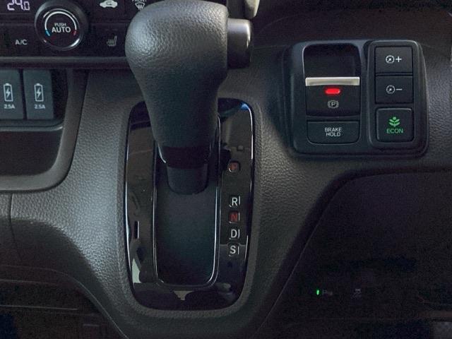 Ｎ－ＢＯＸ Ｌ　純正ナビ／バックモニター　衝突回避支援ブレーキ　Ｉ－ＳＴＯＰ　クリソナ　ＰＷ　パワステ　Ｓヒーター　スマ－トキ－　Ｂカメ　横滑り防止　整備記録簿　ＬＥＤライト　エアコン付き　Ｗエアバック　キーレス付（14枚目）