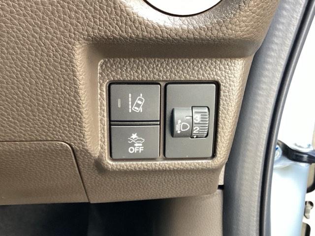 Ｎ－ＢＯＸ Ｌ　純正ナビ／バックモニター　衝突回避支援ブレーキ　Ｉ－ＳＴＯＰ　クリソナ　ＰＷ　パワステ　Ｓヒーター　スマ－トキ－　Ｂカメ　横滑り防止　整備記録簿　ＬＥＤライト　エアコン付き　Ｗエアバック　キーレス付（32枚目）