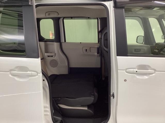 Ｎ－ＢＯＸ ベースグレード　ＨｏｎｄａＣＯＮＮＥＣＴ対応純正メモリーナビ　ドラレコ　スマートキ－　両側スライドドア　カーテンエアバック　イモビライザー　ＥＣＯモード　横滑り防止　オートクルーズ　ＬＥＤヘッドライト　キーフリー（36枚目）