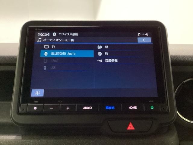 N-BOXカスタム ベースグレード HondaCONNECT対応純正メモリーナビ ドラレコ USB接続 CMBS Dレコ ベンチシート オートエアコン スマートキ LED 盗難防止装置 クルコン ETC バックカメラ フルセグTV(10枚目)