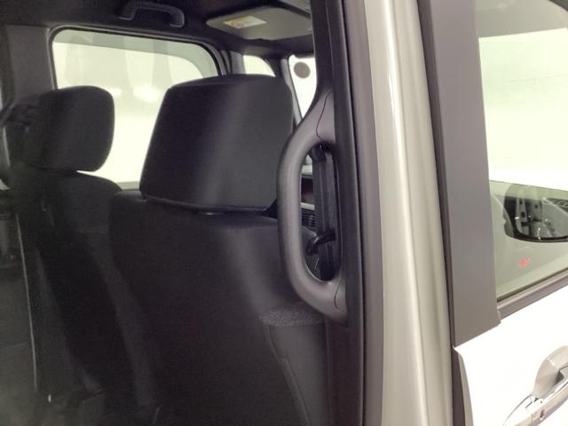 N-BOXカスタム ベースグレード HondaCONNECT対応純正メモリーナビ ドラレコ USB接続 CMBS Dレコ ベンチシート オートエアコン スマートキ LED 盗難防止装置 クルコン ETC バックカメラ フルセグTV(34枚目)