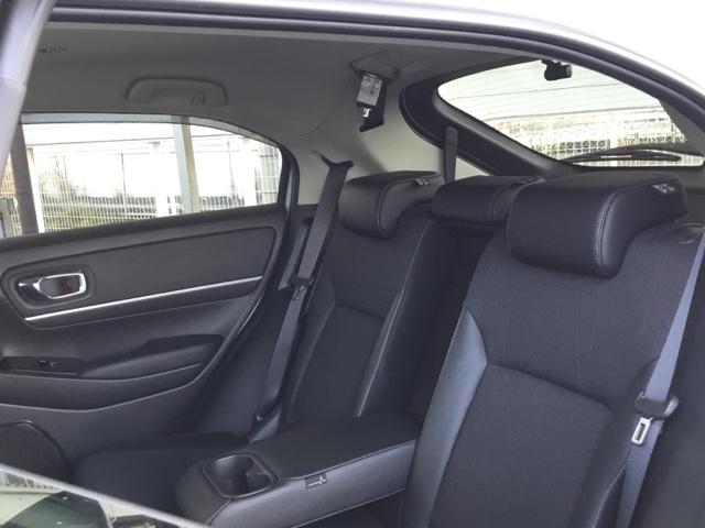 ヴェゼル ｅ：ＨＥＶＺ　クルコン　ＢＳＭ　ＥＴＣ２．０　前後ドラレコ　ステアリングヒーター　衝突回避支援ブレーキ機能　スマキ　Ｐトランク　フルオートエアコン　Ｄレコ　エアバッグ　両席エアバック　Ｒカメ　パワーウィンドウ（12枚目）