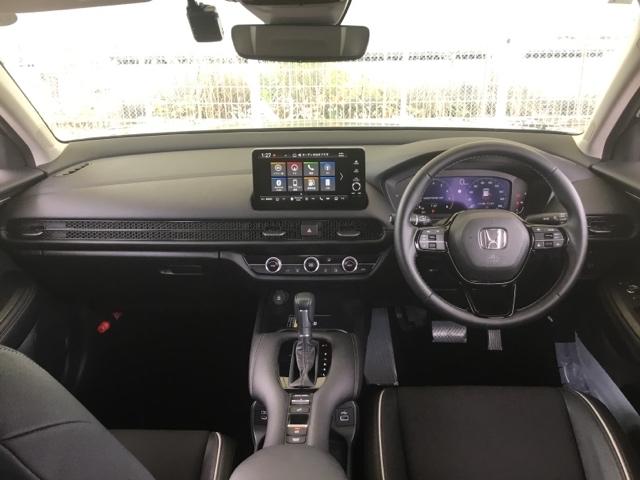 ＺＲ－Ｖ Ｘ　デモカー　全周囲カメラ　ＥＴＣ２．０　前後ドラレコ　クリアランスソナー　地デジ　Ｂカメ　オートクルーズコントロール　ＥＳＣ　サイドカーテンエアバック　エアコン　盗難防止装置　アイドリングストップ（2枚目）