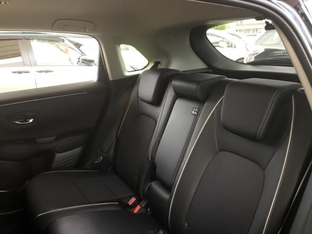 ＺＲ－Ｖ Ｘ　デモカー　全周囲カメラ　ＥＴＣ２．０　前後ドラレコ　クリアランスソナー　地デジ　Ｂカメ　オートクルーズコントロール　ＥＳＣ　サイドカーテンエアバック　エアコン　盗難防止装置　アイドリングストップ（11枚目）