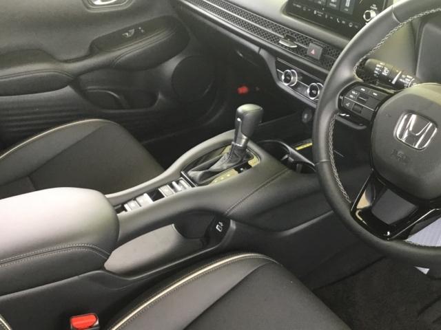 ＺＲ－Ｖ Ｘ　デモカー　全周囲カメラ　ＥＴＣ２．０　前後ドラレコ　クリアランスソナー　地デジ　Ｂカメ　オートクルーズコントロール　ＥＳＣ　サイドカーテンエアバック　エアコン　盗難防止装置　アイドリングストップ（21枚目）