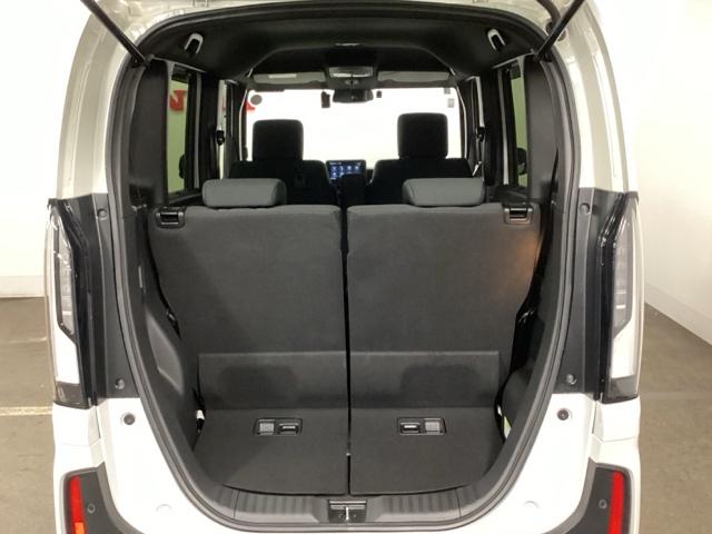 N-BOXカスタム ベースグレード メモリーナビ リアカメラ ドラレコ USB接続 CMBS Dレコ 禁煙 ベンチシート オートエアコン スマートキ LED 盗難防止装置 クルコン ETC バックカメラ フルセグTV パワーステアリング(10枚目)