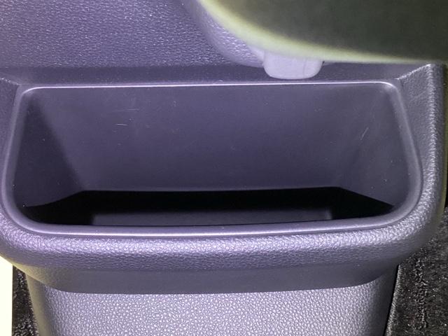 N-BOXカスタム ベースグレード メモリーナビ リアカメラ ドラレコ USB接続 CMBS Dレコ 禁煙 ベンチシート オートエアコン スマートキ LED 盗難防止装置 クルコン ETC バックカメラ フルセグTV パワーステアリング(20枚目)