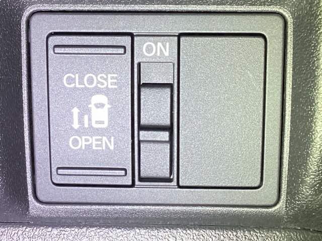 N-BOXカスタム ベースグレード メモリーナビ リアカメラ ドラレコ USB接続 CMBS Dレコ 禁煙 ベンチシート オートエアコン スマートキ LED 盗難防止装置 クルコン ETC バックカメラ フルセグTV パワーステアリング(30枚目)