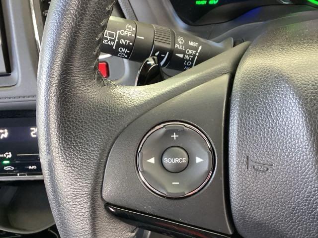 ヴェゼル ハイブリッドＸ・Ｌパッケージ　純正メモリーナビ　衝突低減ブレーキ　ブレーキサポート　ＥＣＯＮ　後カメラ　フルタイム４ＷＤ　ナビＴＶ　盗難防止装置　ＬＥＤ　エアコン　シートヒータ　サイドＳＲＳ　キーレス　ワンセグＴＶ　ＤＶＤ　ＥＴＣ（44枚目）