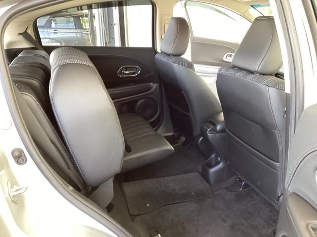 ヴェゼル ハイブリッドＸ・Ｌパッケージ　純正メモリーナビ　衝突低減ブレーキ　ブレーキサポート　ＥＣＯＮ　後カメラ　フルタイム４ＷＤ　ナビＴＶ　盗難防止装置　ＬＥＤ　エアコン　シートヒータ　サイドＳＲＳ　キーレス　ワンセグＴＶ　ＤＶＤ　ＥＴＣ（59枚目）