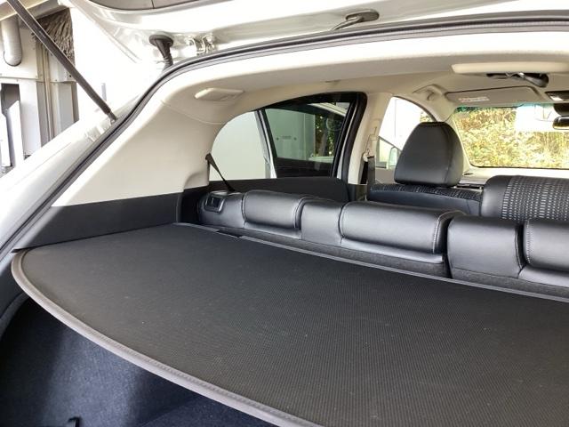 ヴェゼル ハイブリッドＸ・Ｌパッケージ　純正メモリーナビ　衝突低減ブレーキ　ブレーキサポート　ＥＣＯＮ　後カメラ　フルタイム４ＷＤ　ナビＴＶ　盗難防止装置　ＬＥＤ　エアコン　シートヒータ　サイドＳＲＳ　キーレス　ワンセグＴＶ　ＤＶＤ　ＥＴＣ（62枚目）