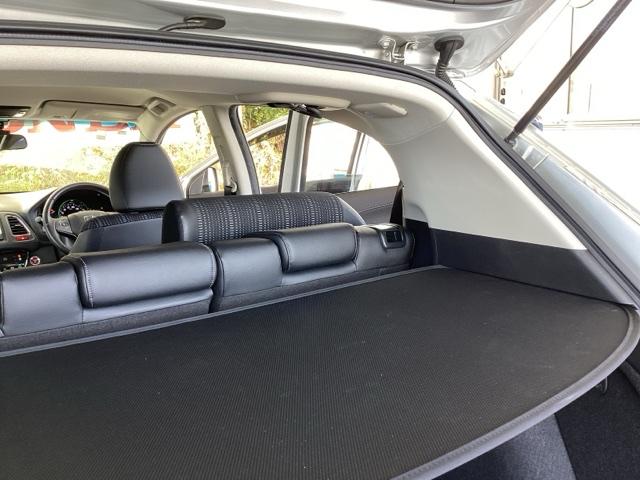 ヴェゼル ハイブリッドＸ・Ｌパッケージ　純正メモリーナビ　衝突低減ブレーキ　ブレーキサポート　ＥＣＯＮ　後カメラ　フルタイム４ＷＤ　ナビＴＶ　盗難防止装置　ＬＥＤ　エアコン　シートヒータ　サイドＳＲＳ　キーレス　ワンセグＴＶ　ＤＶＤ　ＥＴＣ（63枚目）