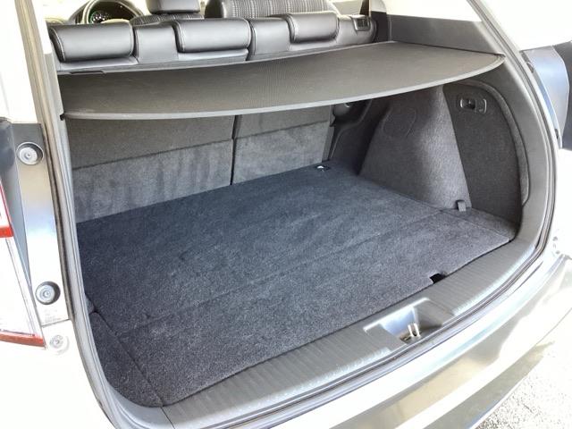 ヴェゼル ハイブリッドＸ・Ｌパッケージ　純正メモリーナビ　衝突低減ブレーキ　ブレーキサポート　ＥＣＯＮ　後カメラ　フルタイム４ＷＤ　ナビＴＶ　盗難防止装置　ＬＥＤ　エアコン　シートヒータ　サイドＳＲＳ　キーレス　ワンセグＴＶ　ＤＶＤ　ＥＴＣ（64枚目）