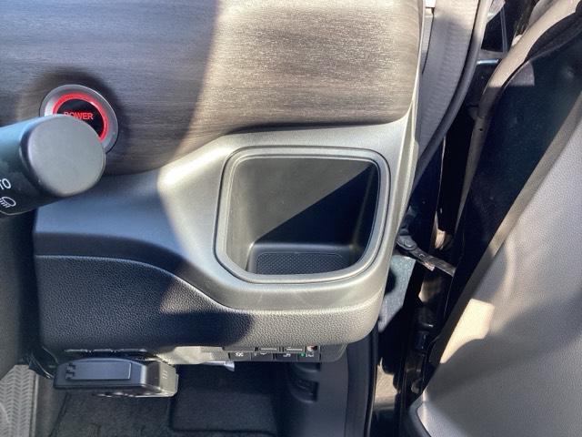 フリードハイブリッド ハイブリッド・Ｇホンダセンシング　ＥＴＣ／純正ナビ／バックモニター／ホンダセンシング　４ＷＤ　Ｒカメ　スマートキーシステム　オートクルーズ　サイドエアバック　ＬＥＤ　ＥＴＣ車載器　キーレス　ＡＢＳ　エアバッグ　ＶＳＡ　オートエアコン（33枚目）