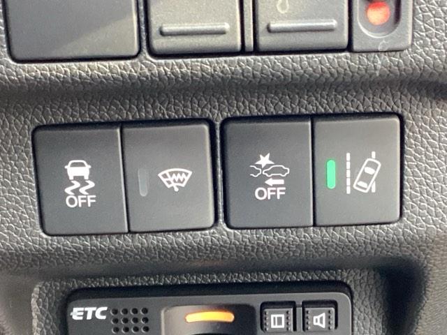 フリードハイブリッド ハイブリッド・Ｇホンダセンシング　ＥＴＣ／純正ナビ／バックモニター／ホンダセンシング　４ＷＤ　Ｒカメ　スマートキーシステム　オートクルーズ　サイドエアバック　ＬＥＤ　ＥＴＣ車載器　キーレス　ＡＢＳ　エアバッグ　ＶＳＡ　オートエアコン（35枚目）